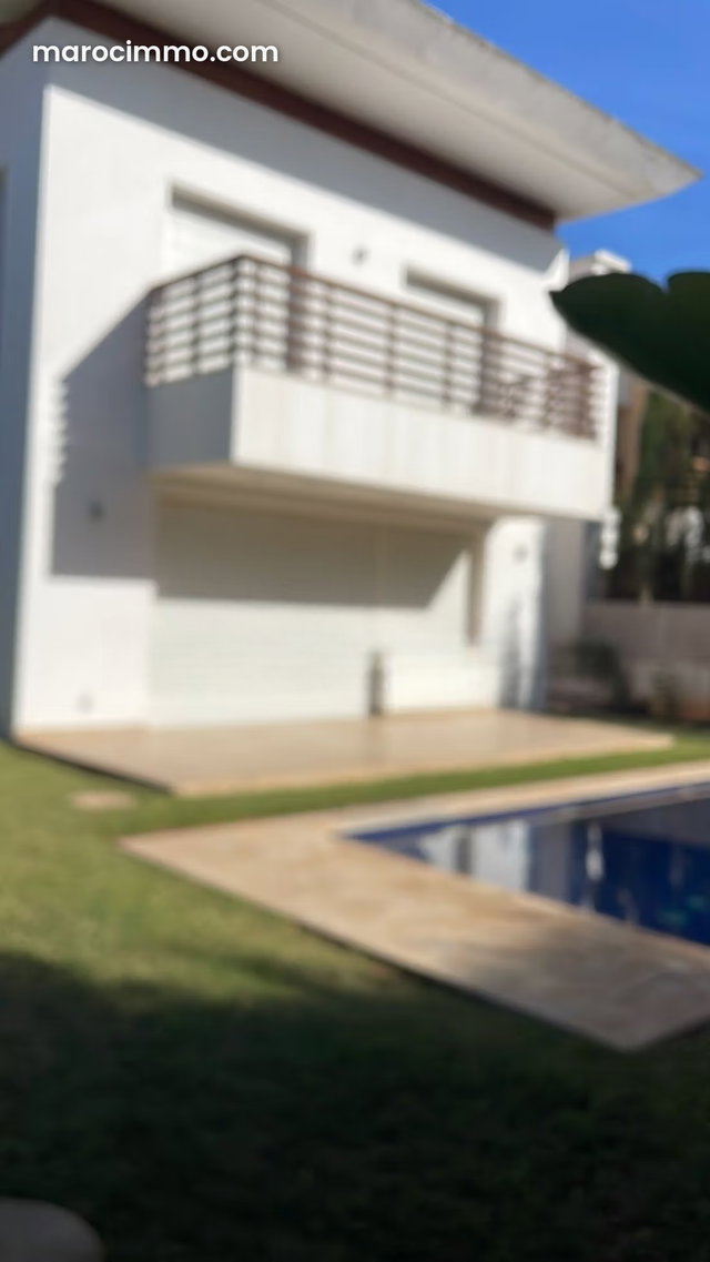 Villa haut standing à louer à Bouskoura — 3