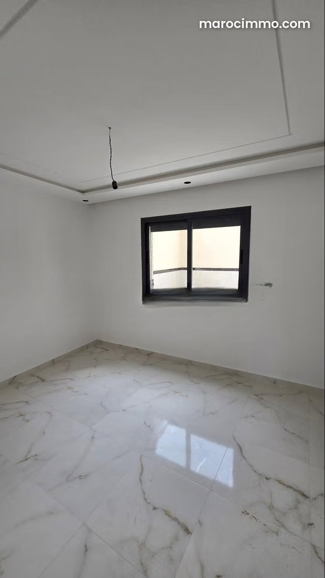 Vente d'un bel appartement à M'Diq. 2 pièces. Environnement calme avec vue sur la montagne, porte blindée — 5