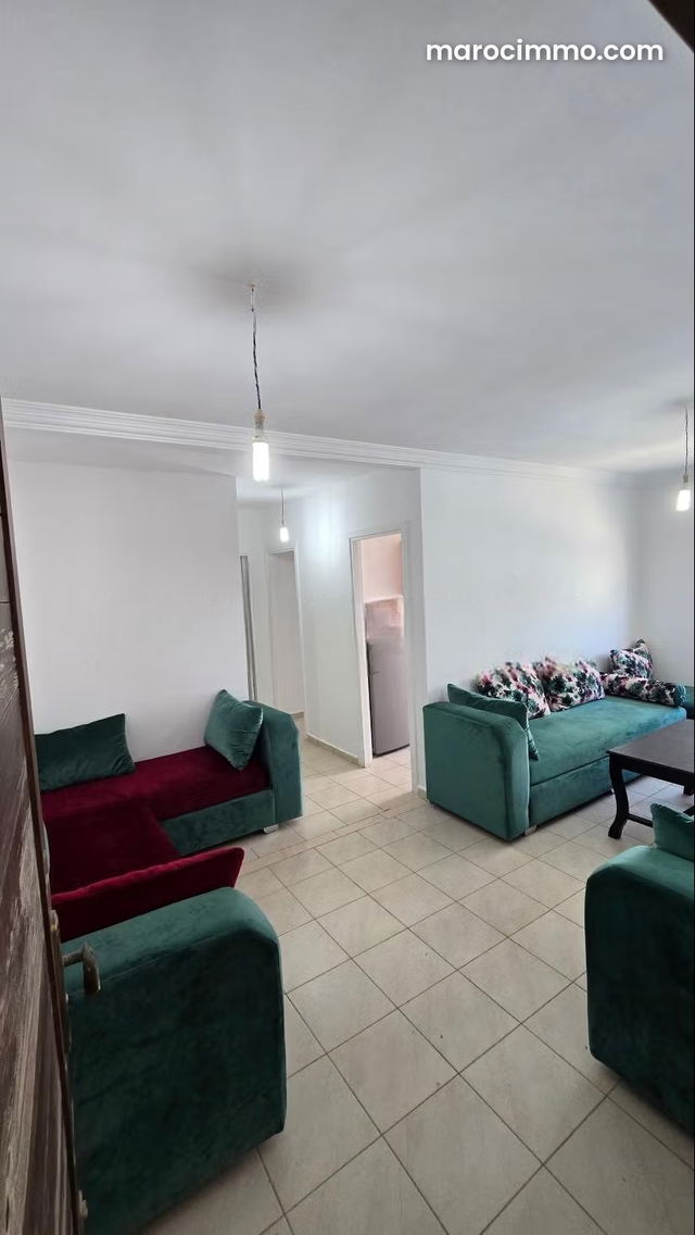 Vente d'un bel appartement à M'Diq. 2 pièces. Environnement calme avec vue sur la montagne, porte blindée — Mdiq
