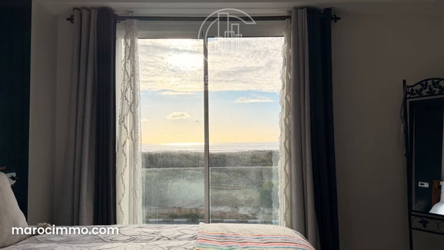 Élégant appartement avec vue panoramique mer — 3