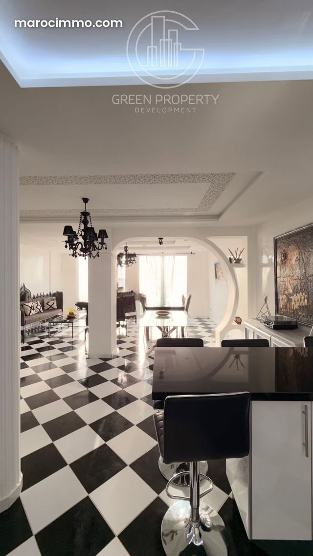 Élégant appartement avec vue panoramique mer — 2