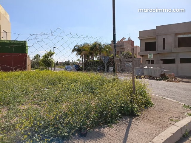 Terrain 400m² à Targa emplacement premium — 2