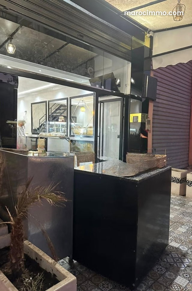 Local commercial 52m² – Avenue Akioud Abwab Guéliz — 4