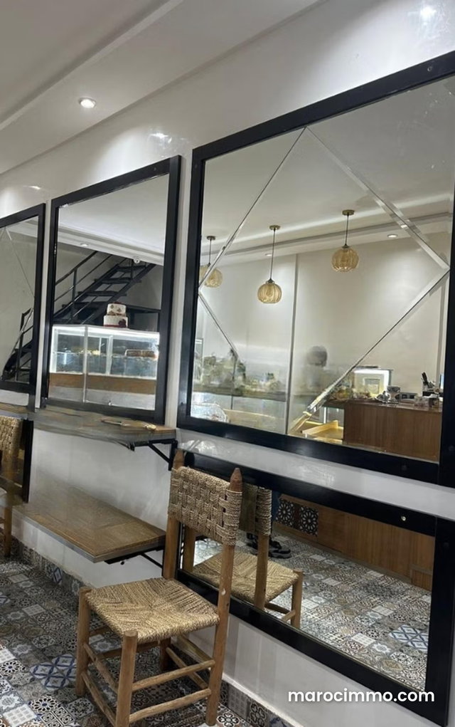 Local commercial 52m² – Avenue Akioud Abwab Guéliz — 3
