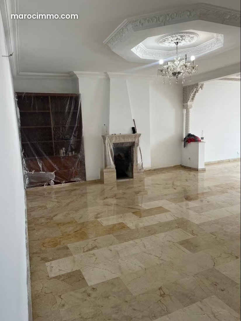 Appartement 195 m², 3 chambres avec terrasse, Riyad, Rabat — Rabat