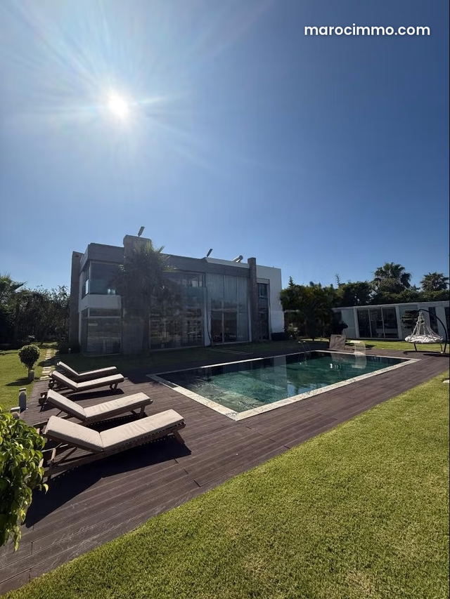 Exceptional Villa for Sale – Golf Front, Bouznika — Bouznika