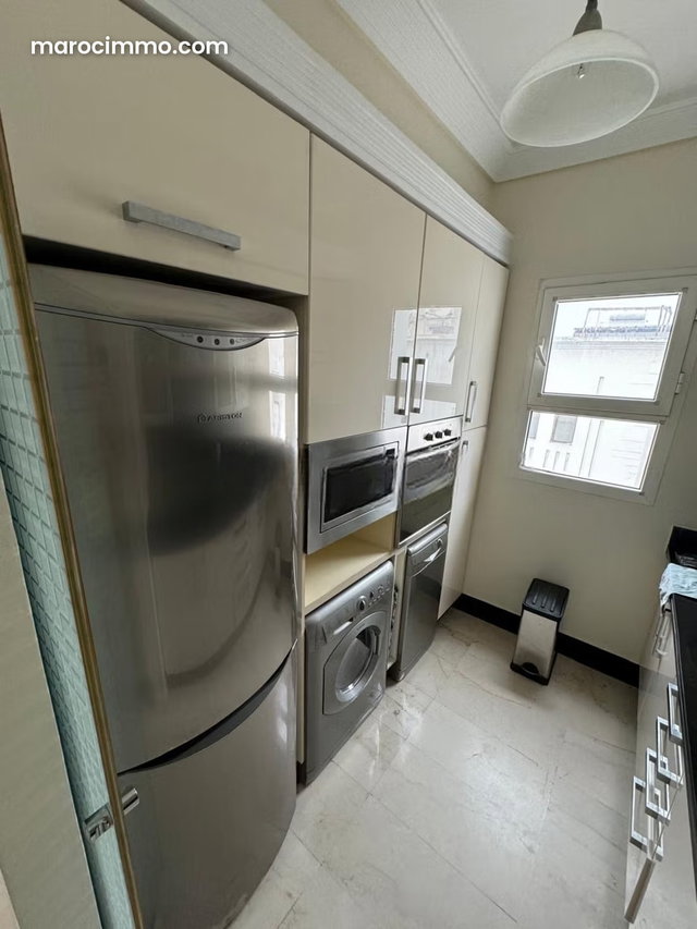 Furnished Apartment in Gauthier, Casablanca, with Parking and Balcony — 5