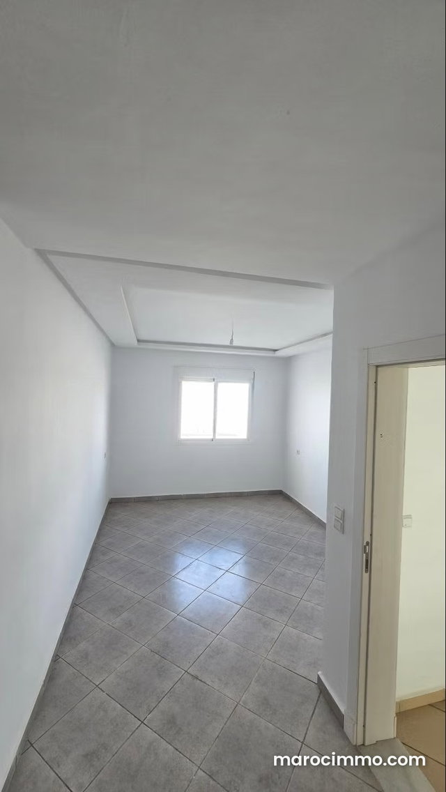 Superbe appartement à vendre à Martil. 2 chambres. Porte blindée et système de double vitrage — 3