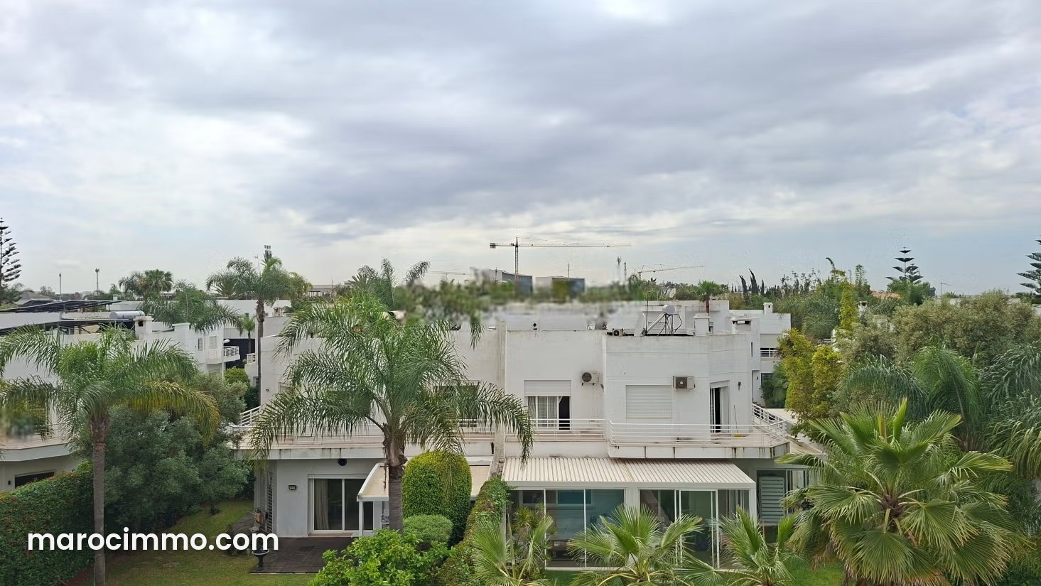 900 sqm Villa with Pool and Garden, Californie, Casablanca — Casablanca
