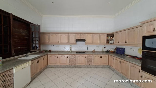 Villa 1061 m² 8 chambres plein sud calme — 5