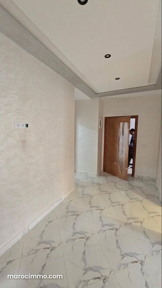 For Sale: Beautiful Apartment in Martil. Total Area 80 m². Secure Entrance, Security System — 3