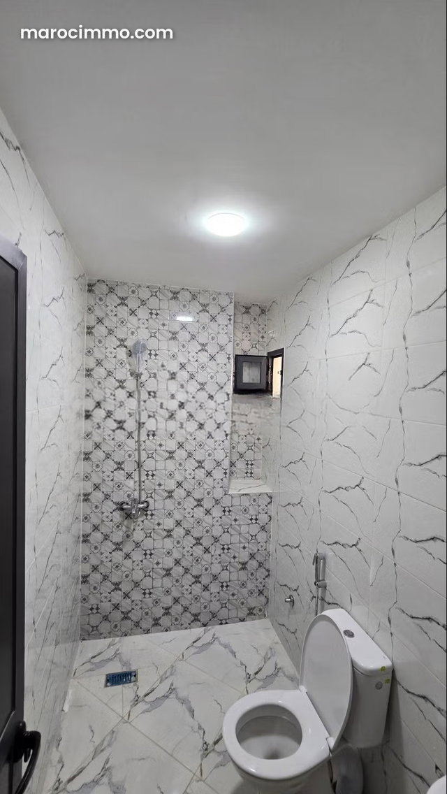 For Sale: Beautiful Apartment in Martil. Total Area 80 m². Secure Entrance, Security System — 2
