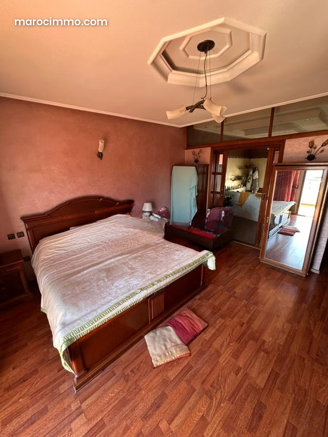Appartement de standing à vendre – 185 m² — 2