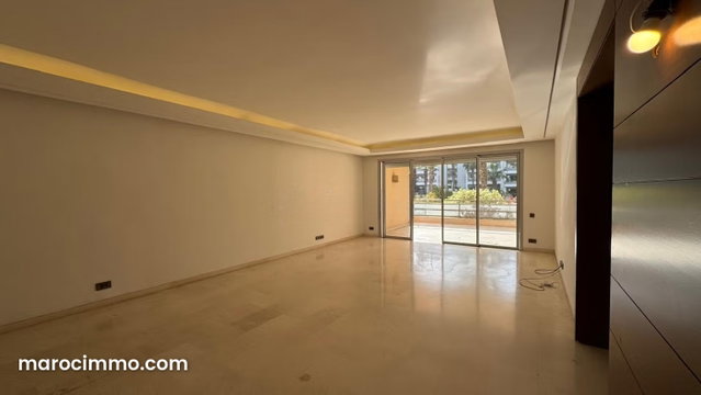 Très bel appartement à louer sur ain diab — 4