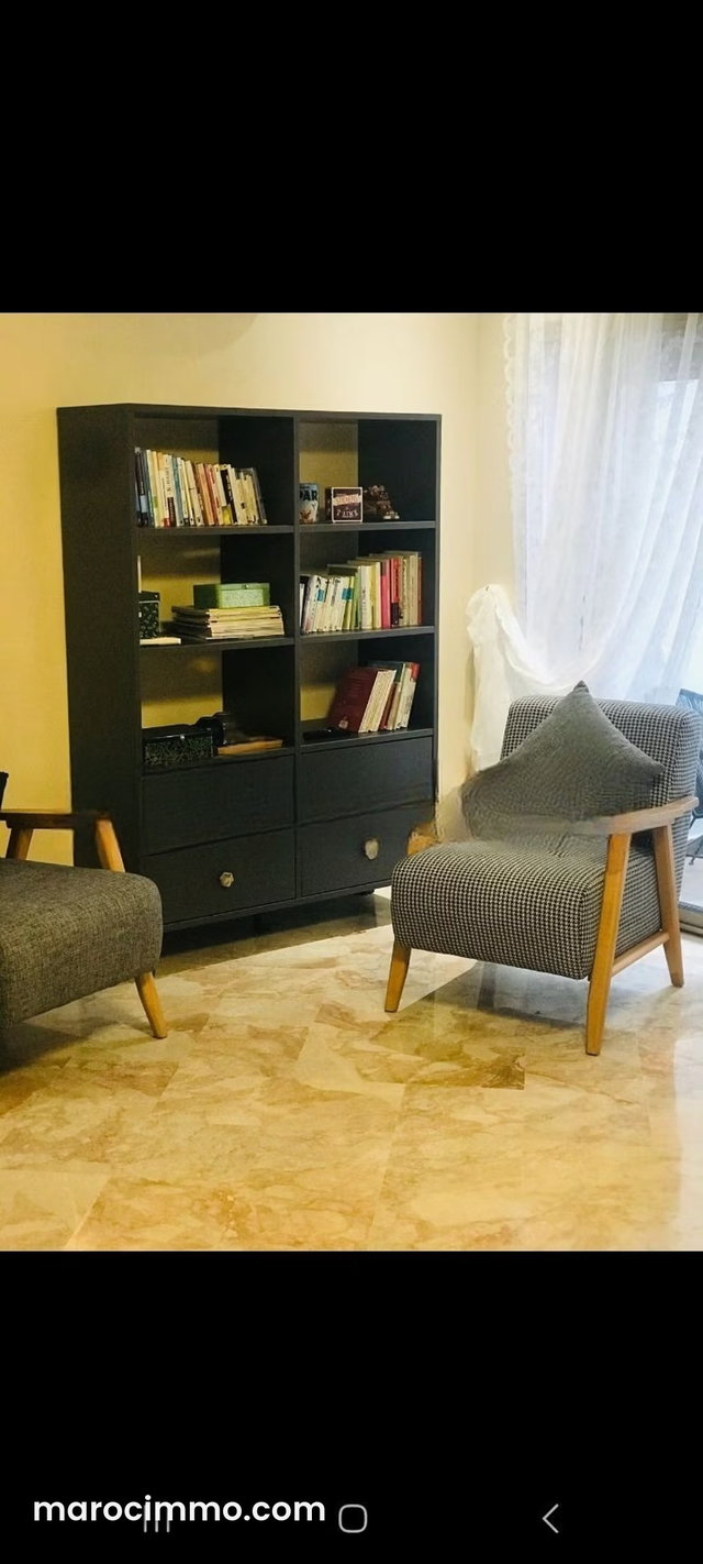 Commercial Villa of 934 m² Ideal for Professional Activity — 4
