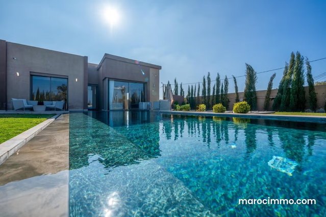 Charmante villa meublé et titrée — 2