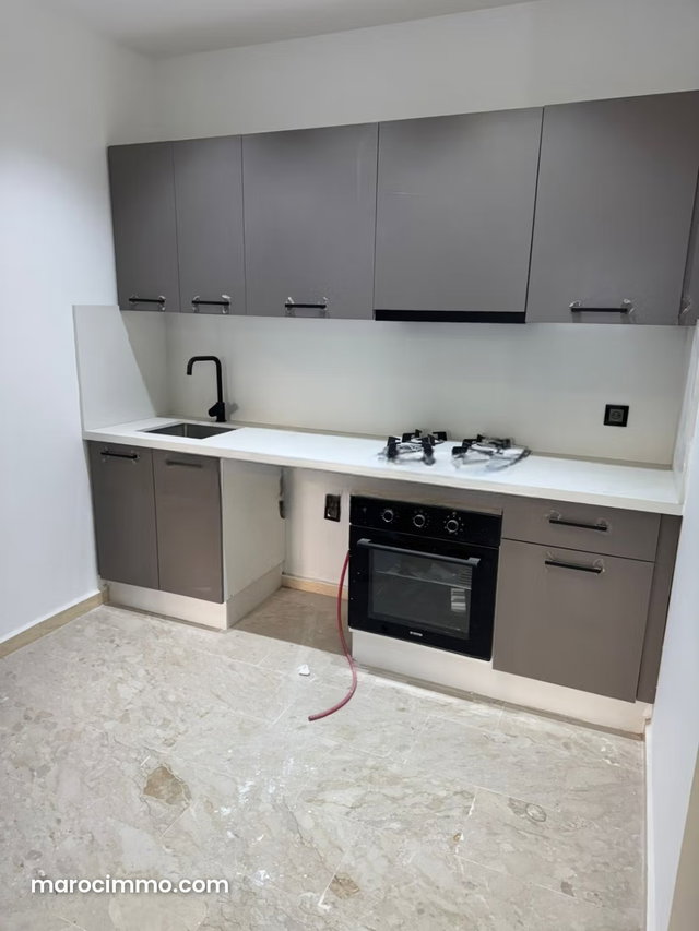 Studio quartier les hôpitaux — 4