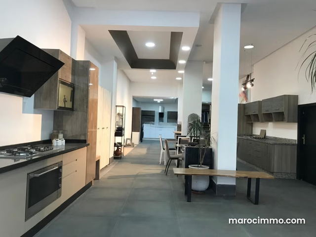Local commercial de 150 à louer pret 2 mars — Casablanca