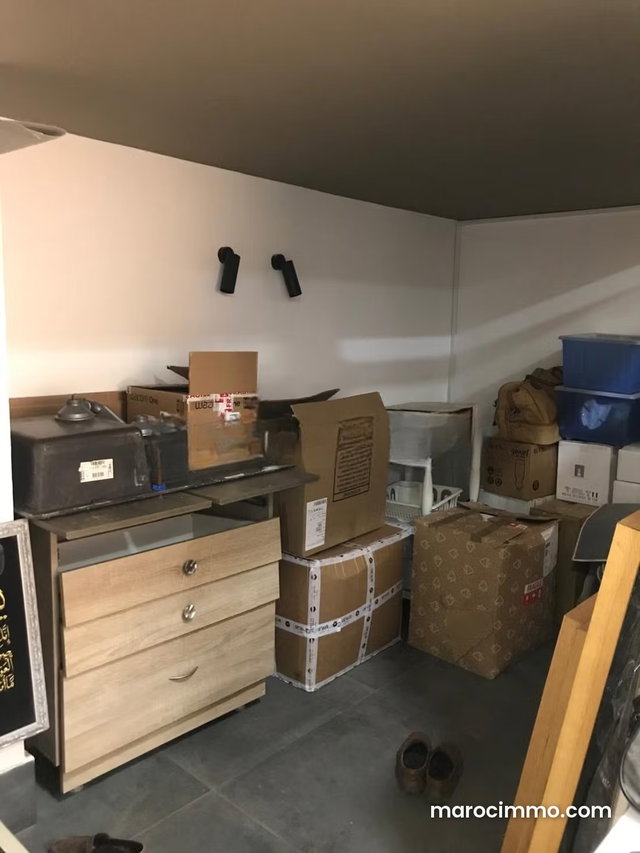 Local commercial de 150 à louer pret 2 mars — 5