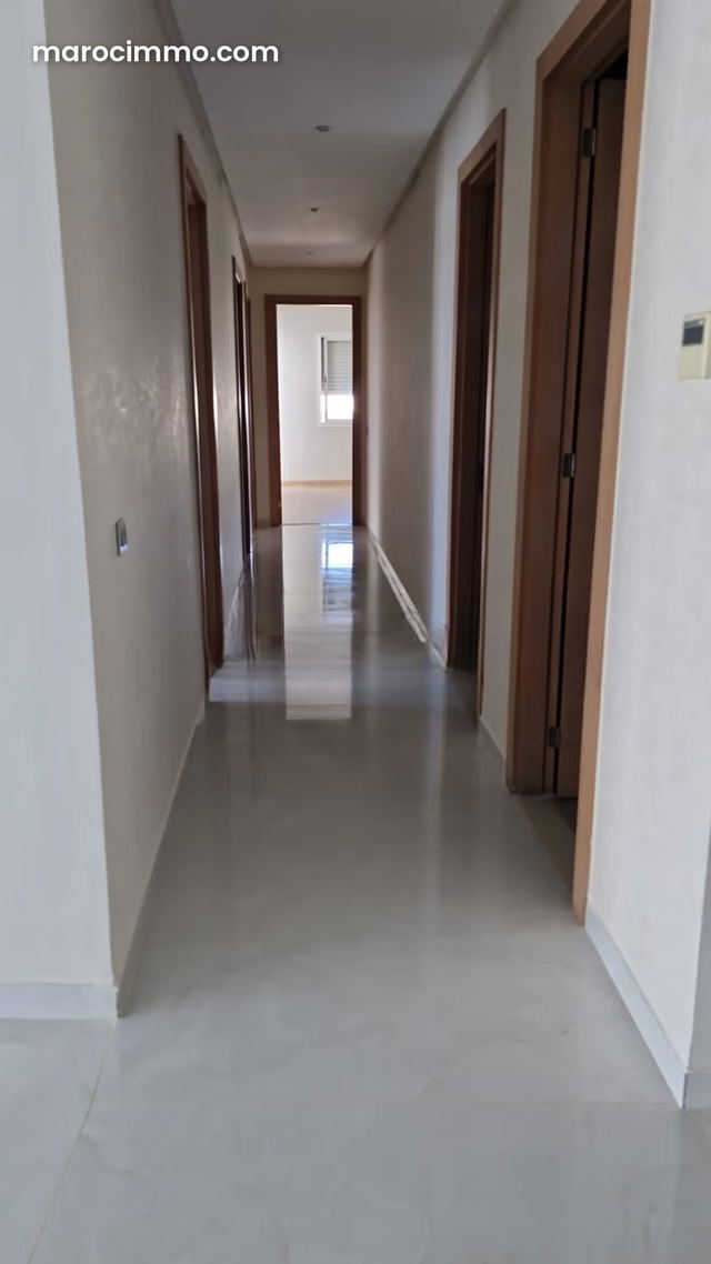 Appartement à vendre à Riyad. 3 belles chambres — Rabat