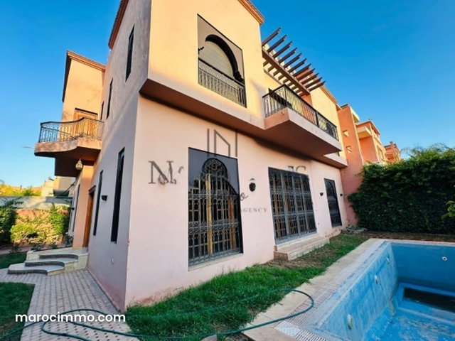 Villa à Vendre à Targa — 2