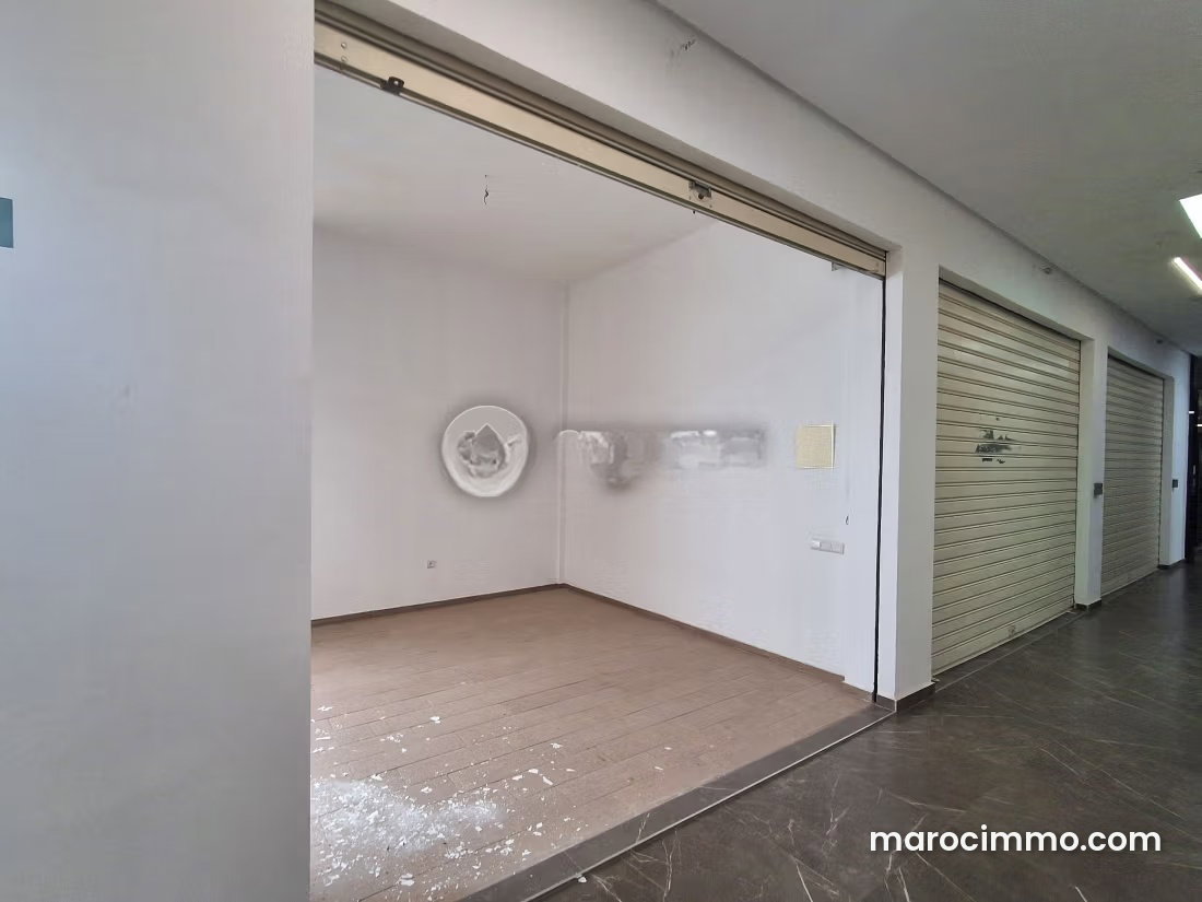 Local commercial neuf à louer au Light Mall Dar Bouazza — Dar Bouazza