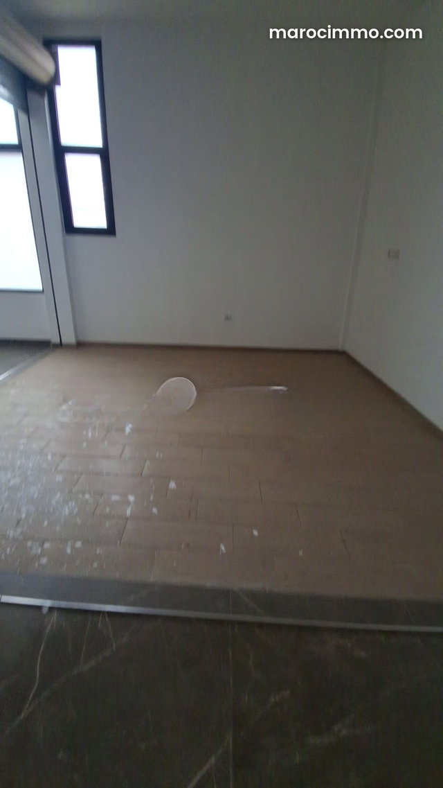 Commercial Space for Rent 14 m² in Tamaris Dar Bouazza — 5