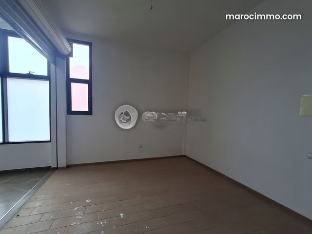 Commercial Space for Rent 14 m² in Tamaris Dar Bouazza — 2