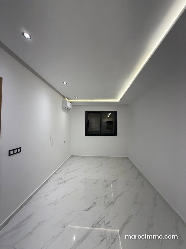 Appartement à vendre à Martil. Surface de 58 m². Terrasse et ascenseur — 3