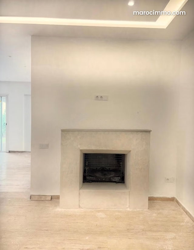 Location villa vide 6 chambre à Quartier Californie — 3
