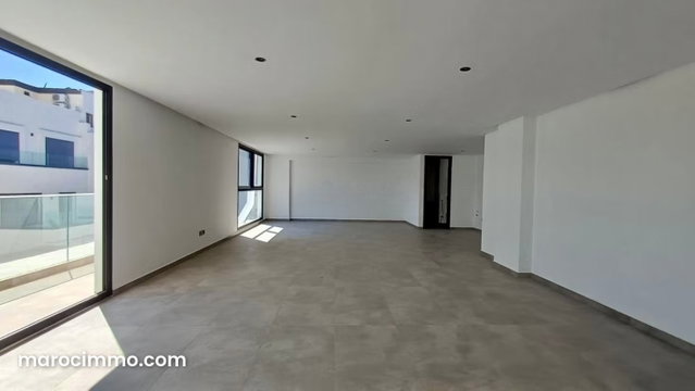 À LOUER Bureau en location Vide _ quartier polo — 3