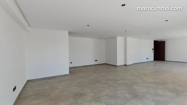 À LOUER Bureau en location Vide _ quartier polo — 4