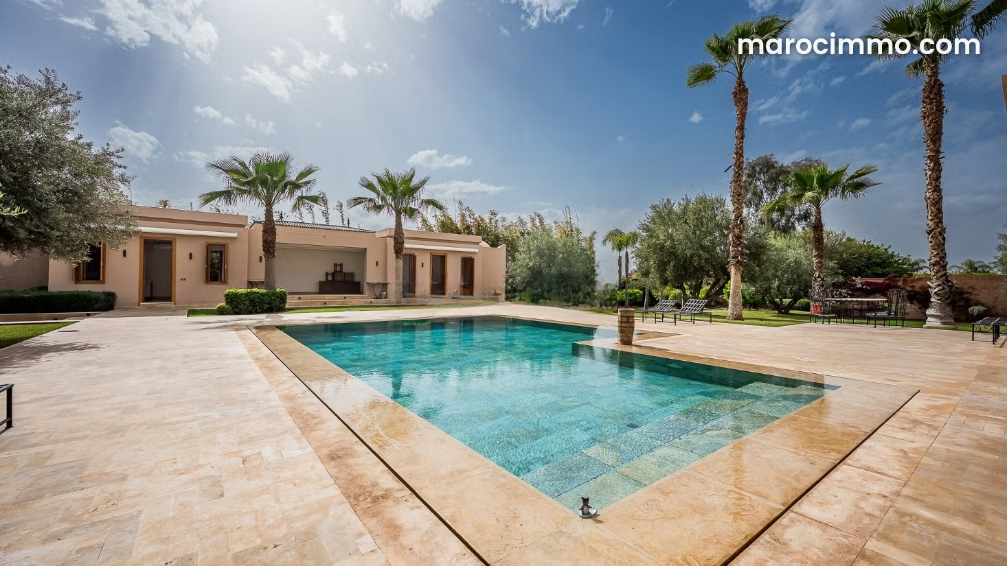 780 m² Villa, 6 Bedrooms, Swimming Pool, Ouarzazate Road, Marrakech — Marrakesh