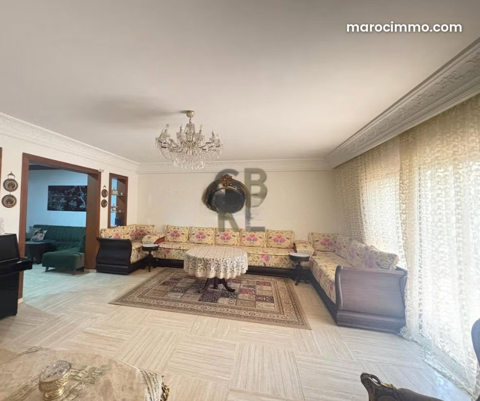 179 sqm Apartment with Terrace and Garage in the Heart of Riyad, Rabat — Rabat