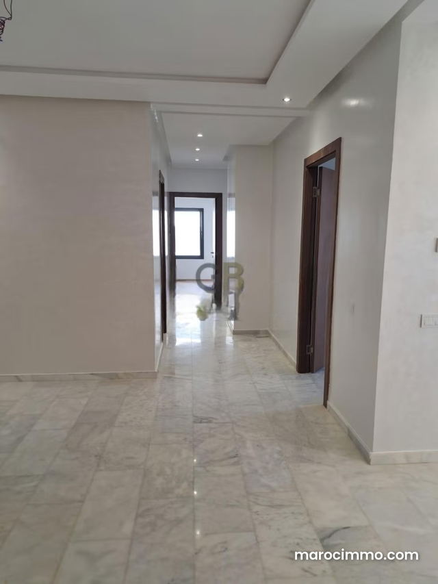 Bel appartement neuf à louer à El Menzeh — Rabat