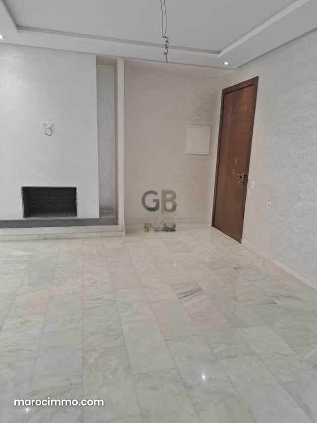 Bel appartement neuf à louer à El Menzeh — 3
