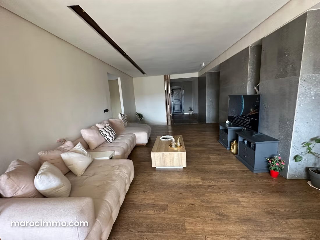 200 m² Apartment, 5 Bedrooms, Top Floor, Casabarata, Tangier — Tangier