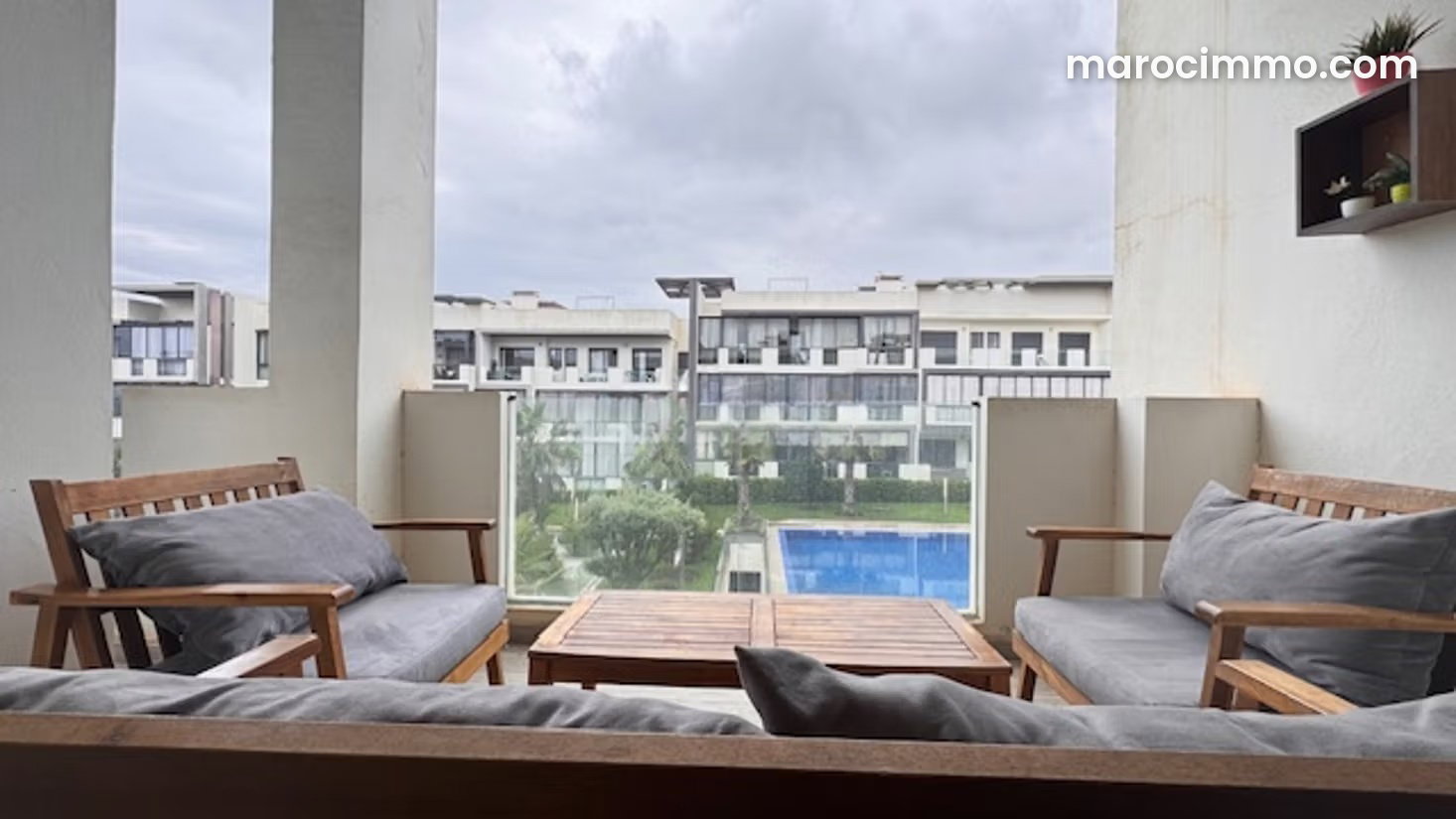 Appartement meublé avec piscine à louer à Dar Bouazza — Dar Bouazza
