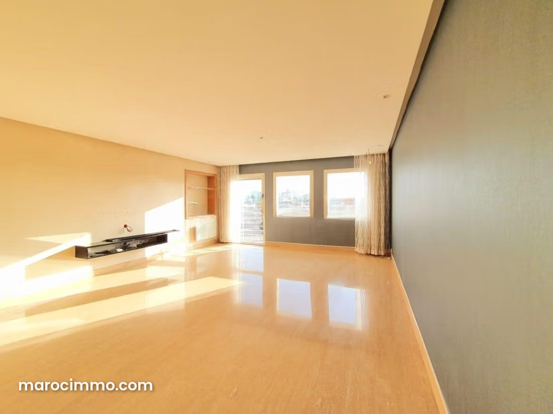 Grand appartement 200 m² Triangle d'Or Casablanca à louer — Casablanca