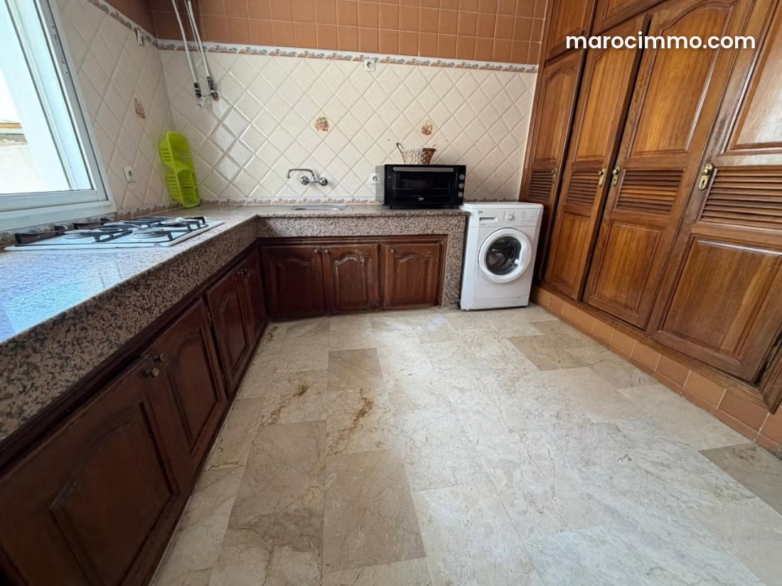 شقة مفروشة عصرية للكراء بحي المعاريف الدار البيضاء — الدار البيضاء