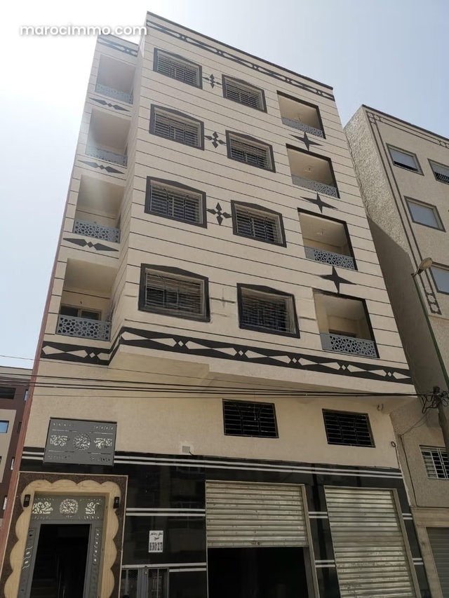Appartement à vendre à Marjane. Surface totale 96 m². Porte blindée, sécurité — 2