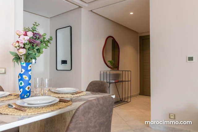 Burgundy Close to Corniche/3 Bedrooms Furnished — 4