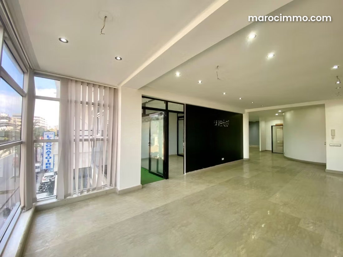Bureau 98 m² à louer, Les Princesses, Casablanca — Casablanca