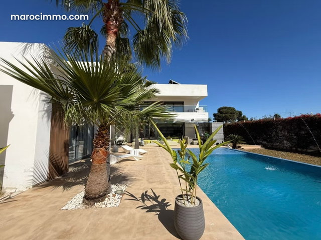Très belle villa neuve à vendre à souissii — 3