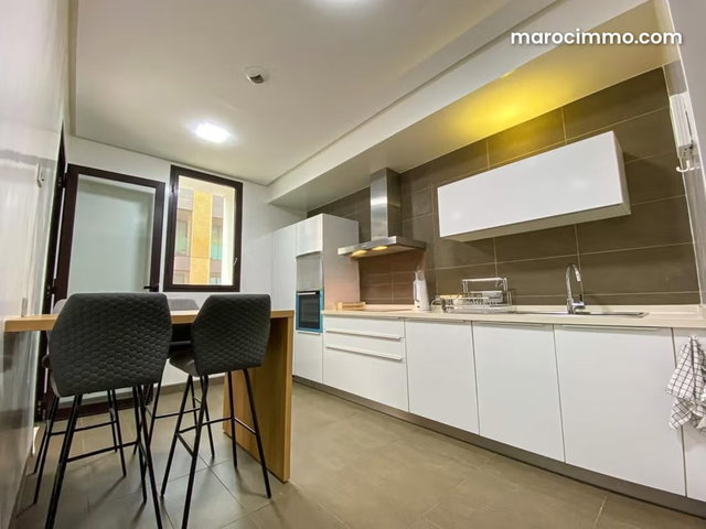 Superbe appartement meublé à louer sur Anfa place — 3