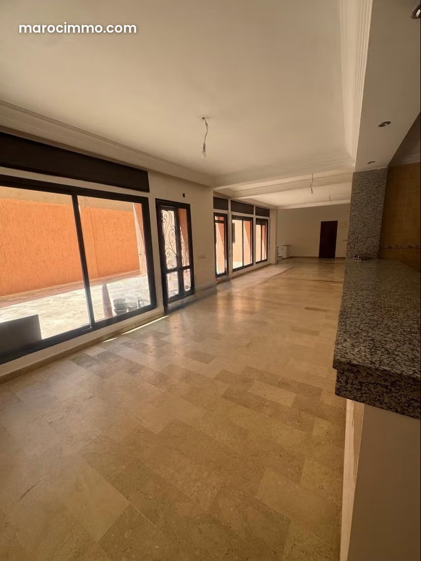 Spacious apartment with terrace for rent in Gueliz, Marrakech — Marrakesh