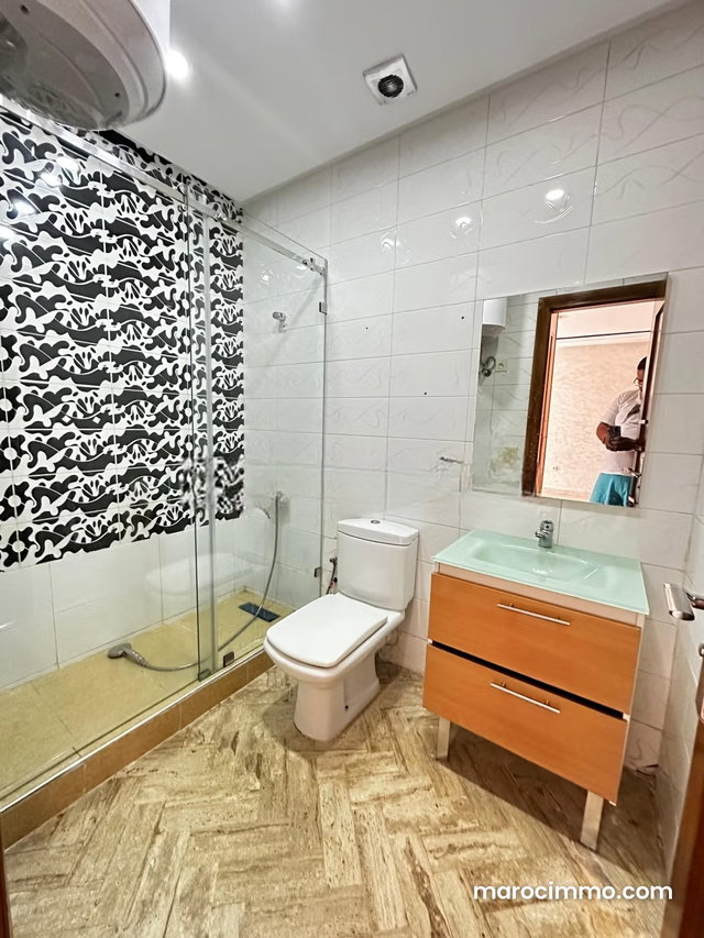 Trois chambres salon à hay laymoun — 4