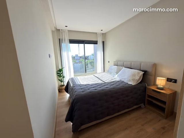 Très beau studio meublé à la location — 3