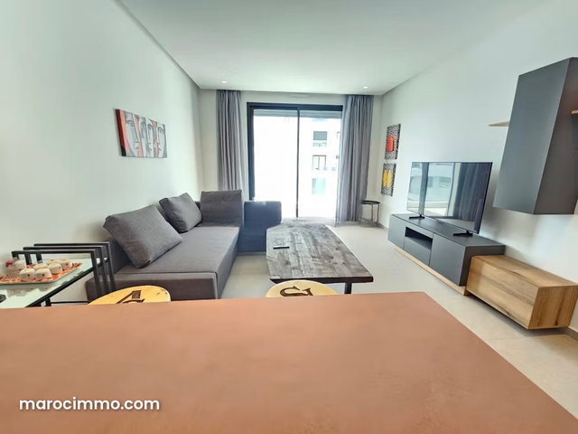 Cozy studio on elevated floor with terrace — 4