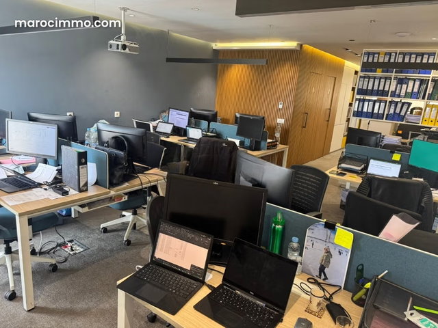 A vendre bureau aménagé 94m2 BD ZERKTOUNI — 3